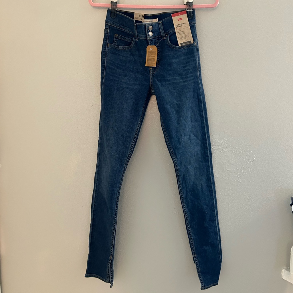 Brand New With Tags Levi&acirc;s 311 Shaping Skinny Jean
